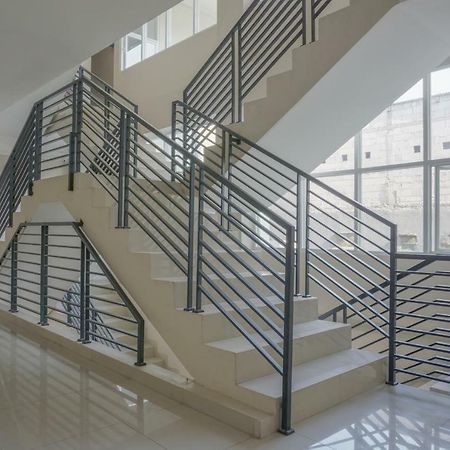Residences By Reddoorz Near Mt Haryono - Minimum Stay 7 Days Jakarta Exterior photo