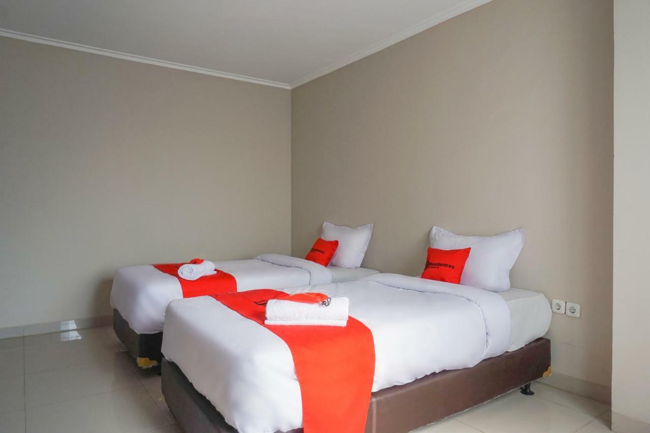 Residences By Reddoorz Near Mt Haryono - Minimum Stay 7 Days Jakarta Exterior photo