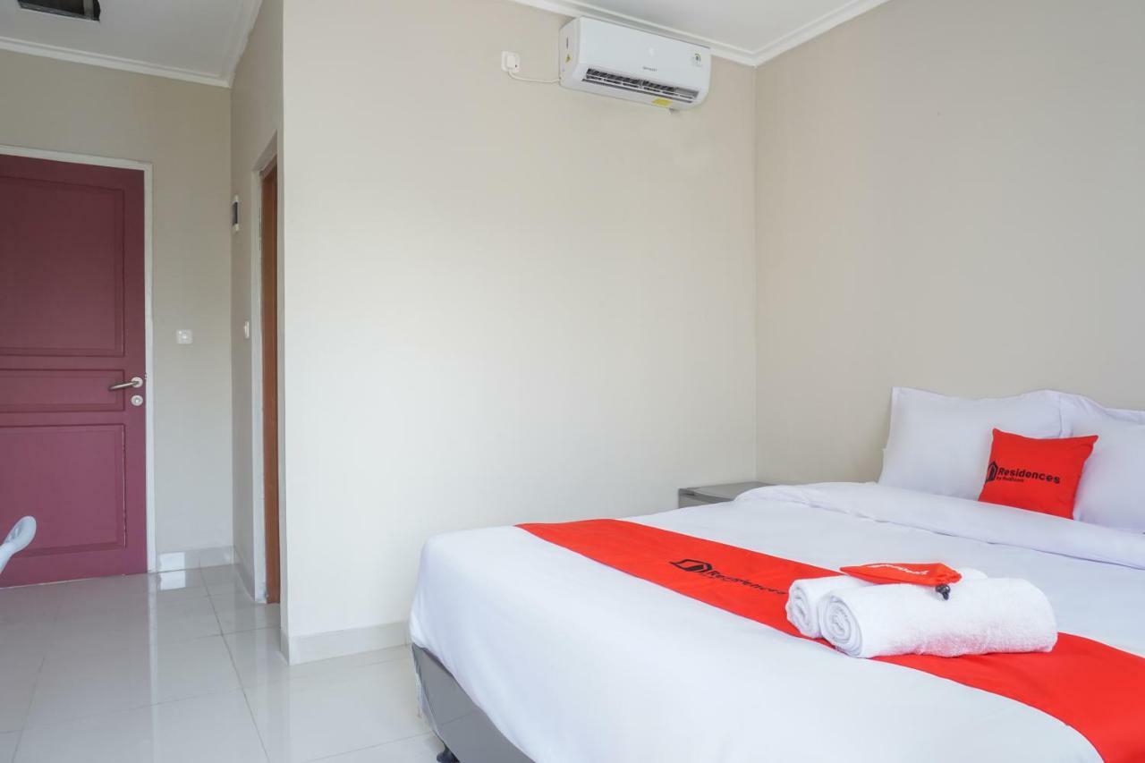 Residences By Reddoorz Near Mt Haryono - Minimum Stay 7 Days Jakarta Exterior photo